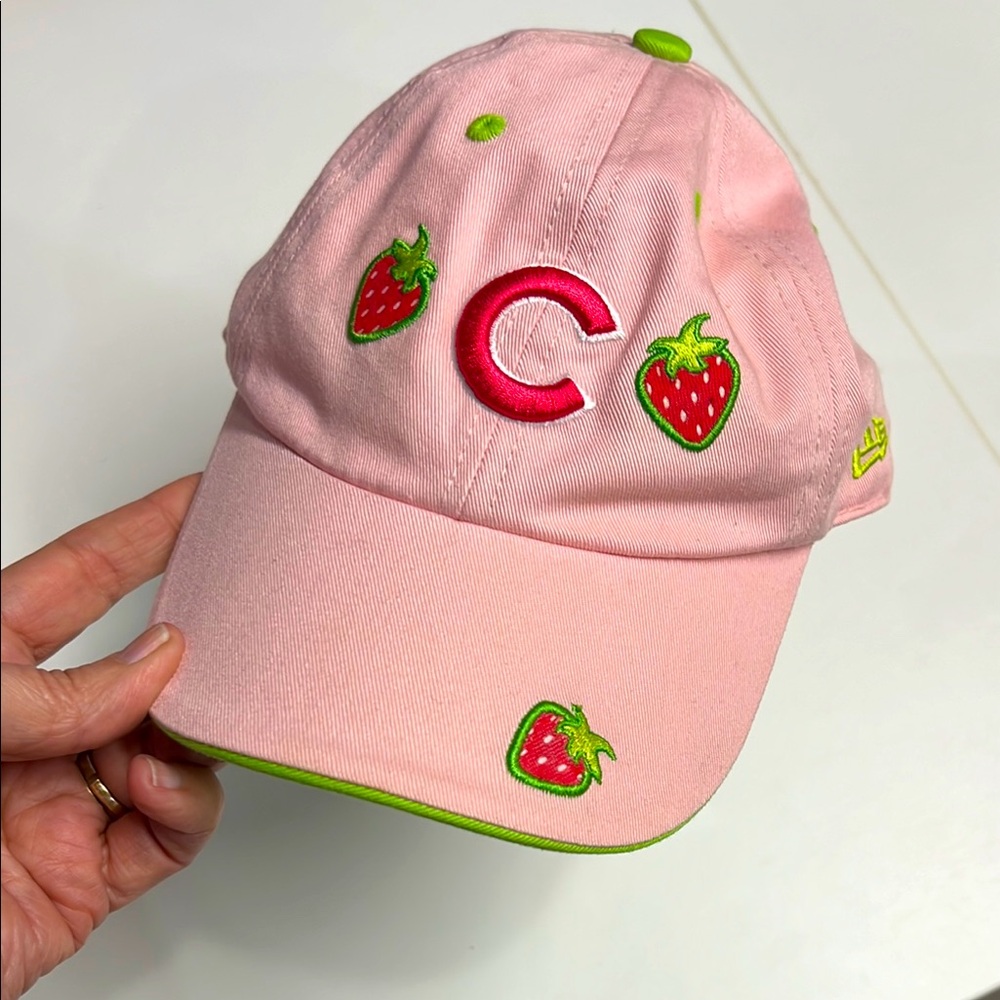 Chicago Cubs New Era Pink and Green Cap with Strawberry Design Child fit